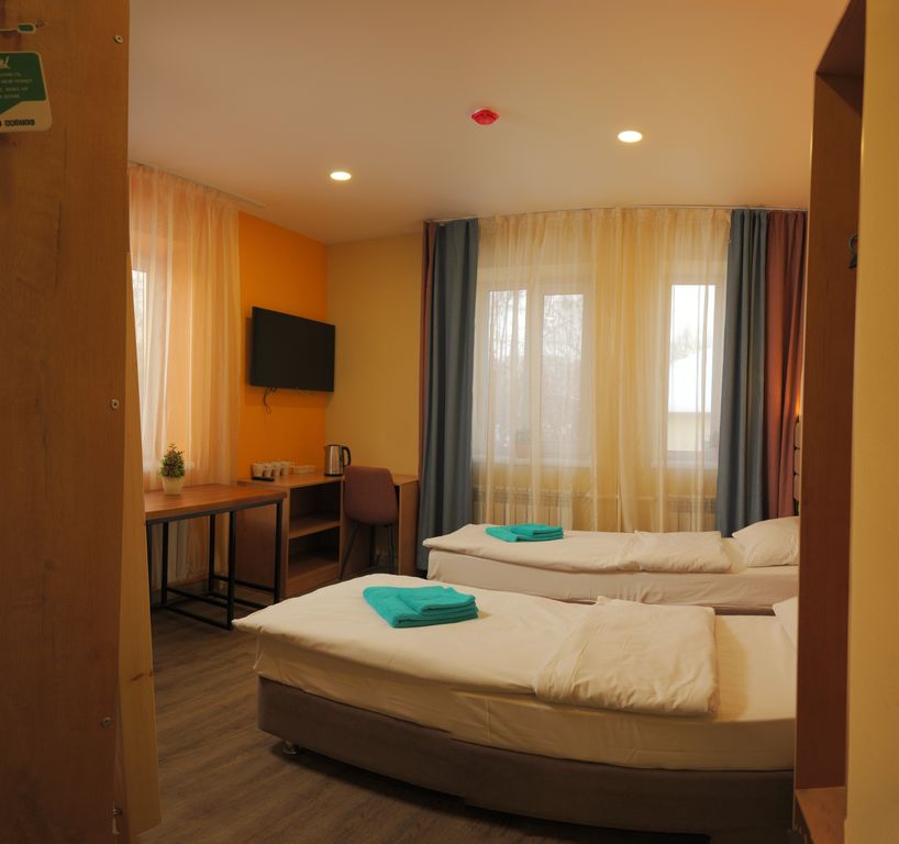 Четырёхместный номер удобный эконом для семьи или компании