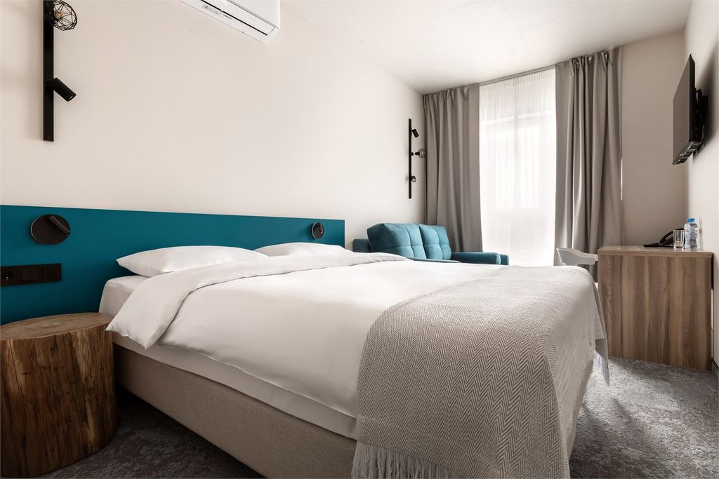 Семейный номер супериор с 1 кроватью queen-size или 2 односпальными кроватями 80х200см