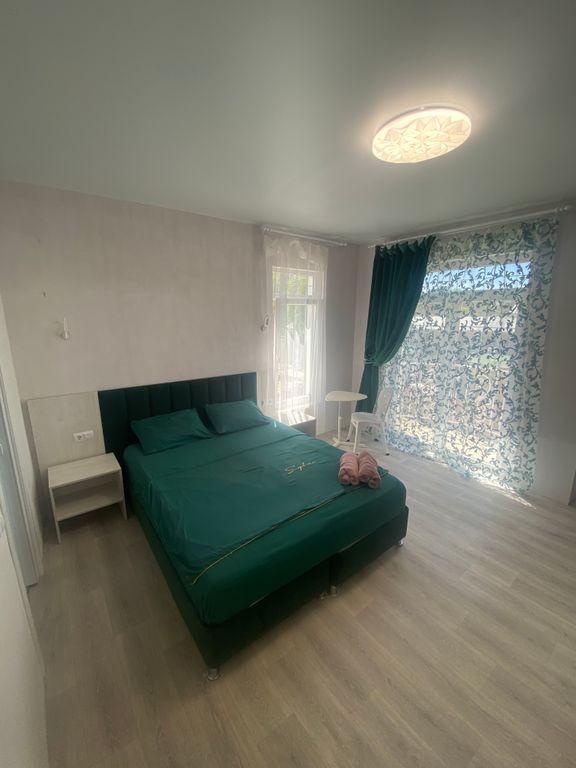 Трёхместный номер улучшенный с видом на море