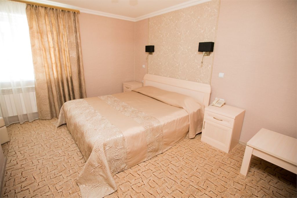 Двухместный номер с 1 кроватью семейный люкс