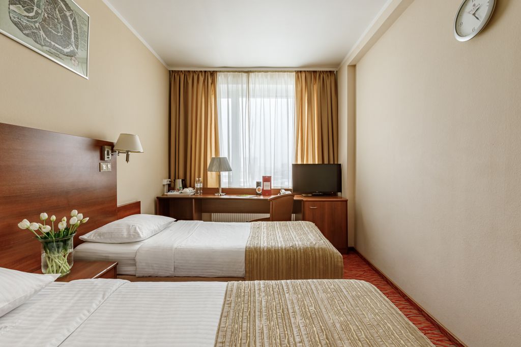 Двухместный номер с 2 отдельными кроватями стандарт