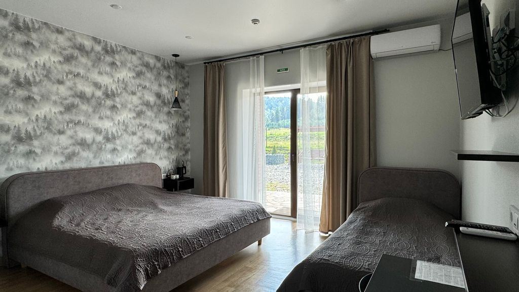 Трёхместный номер Комфорт