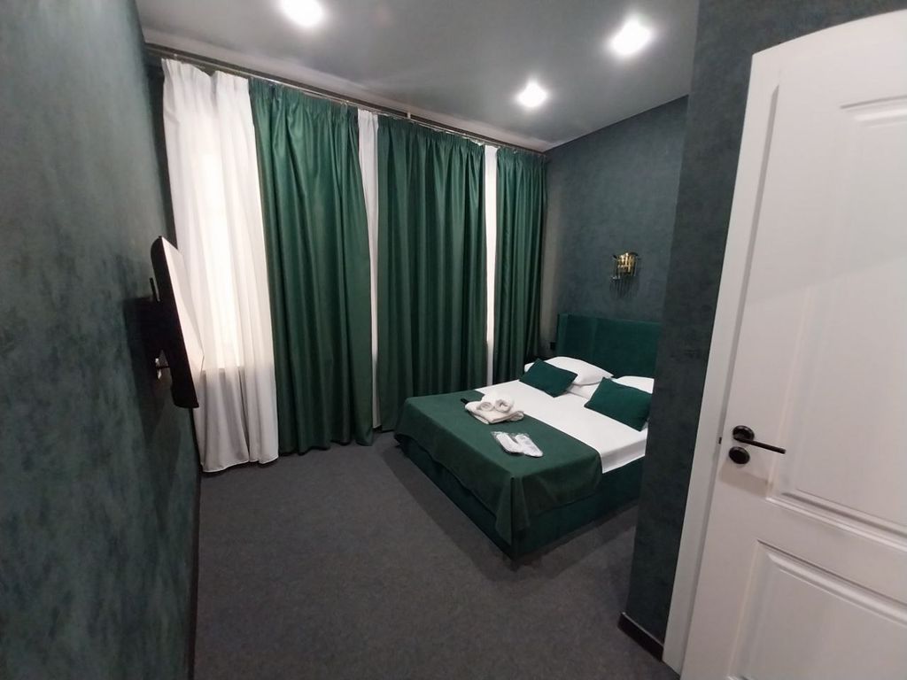 Двухместный номер с 1 кроватью зеленый