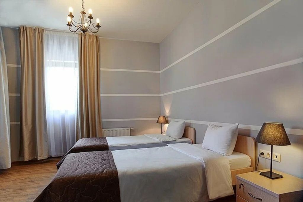 Двухместный номер с 2 отдельными кроватями стандарт