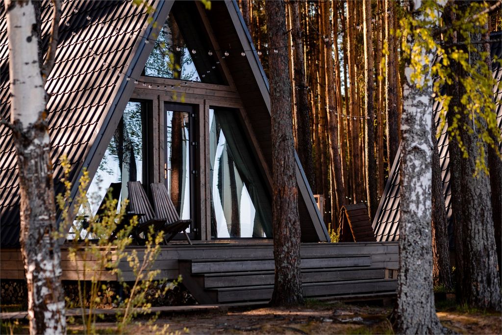 Отдельный дом А-фрейм на берегу моря