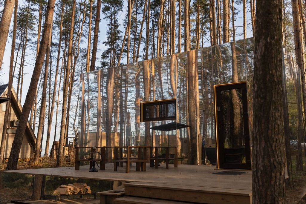 Отдельный дом зеркальный дом на двоих