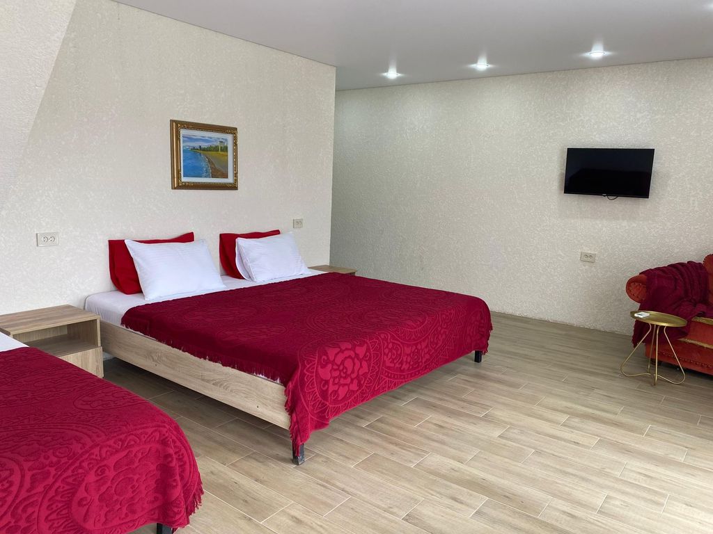 Трёхместный номер с доп мест панорамные выходы на два балкона