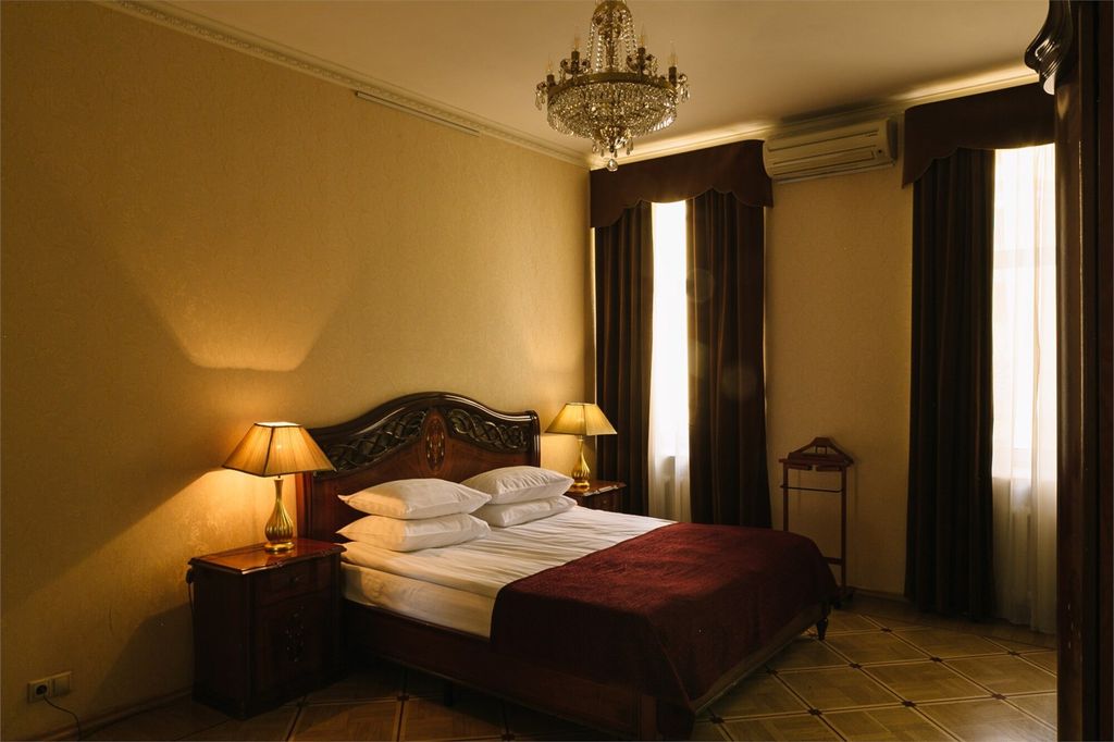 Четырёхместный номер двухкомнатный гранд-люкс