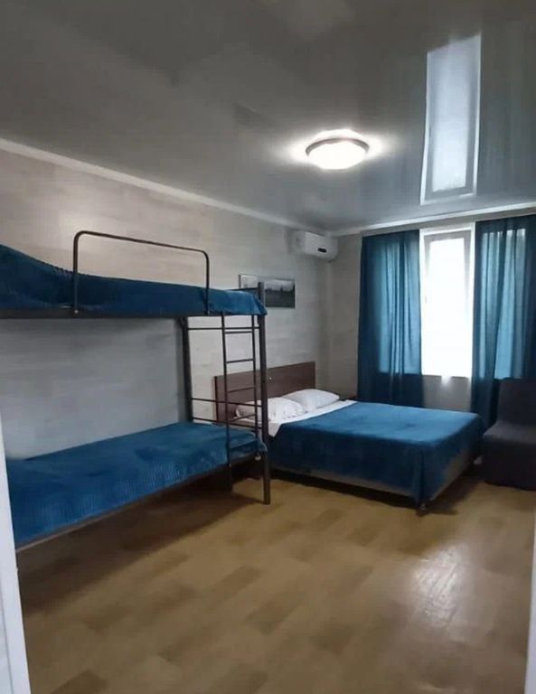 Четырёхместный номер Четырехместный номер с двухъярусной кроватью