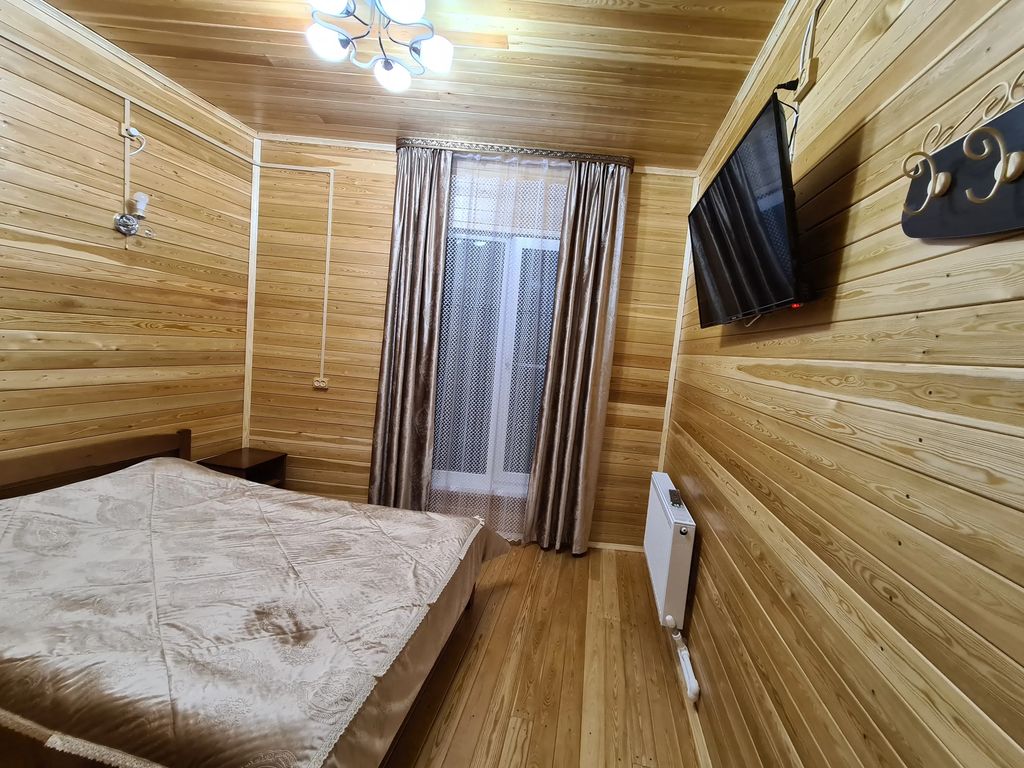 Четырёхместный номер двухкомнатный люкс