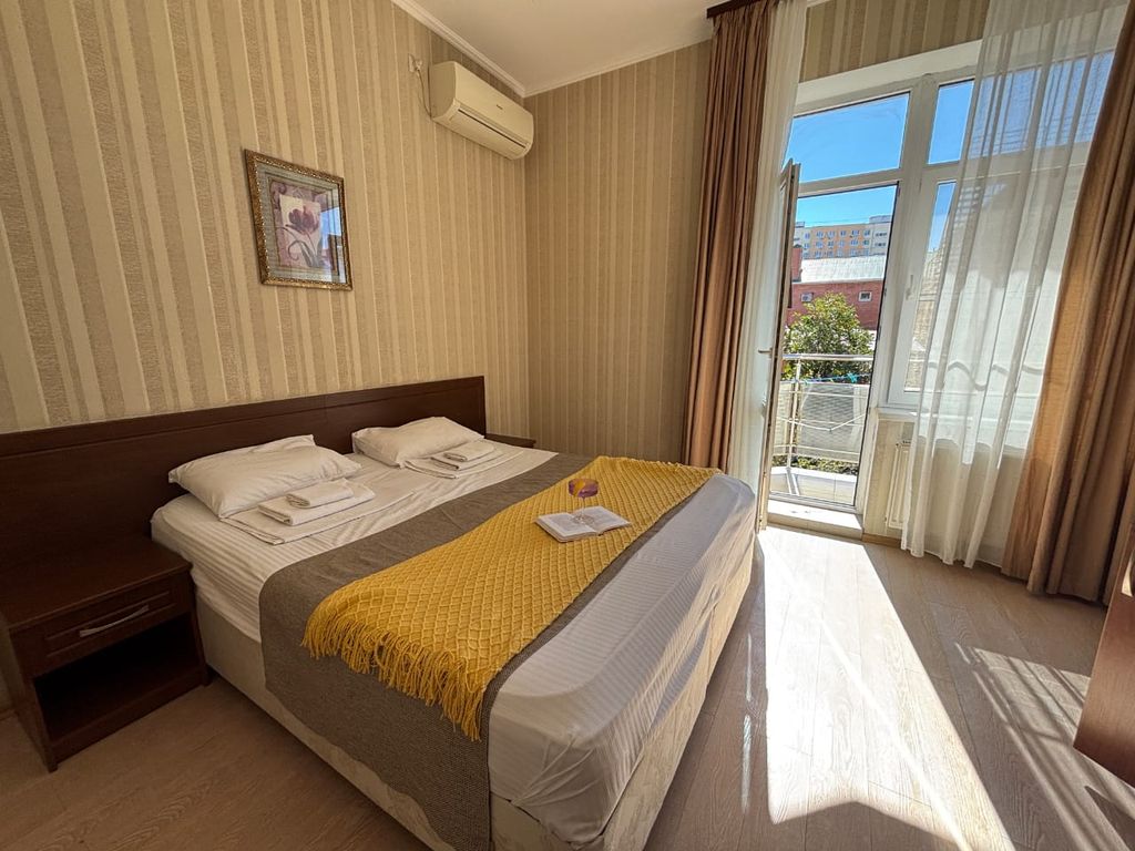 Двухместный номер с 1 кроватью Стандарт с балконом