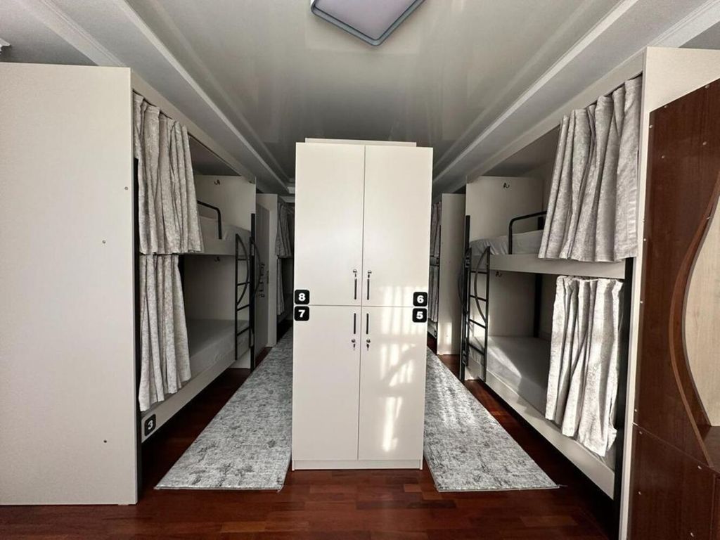 Многоместный мужской номер