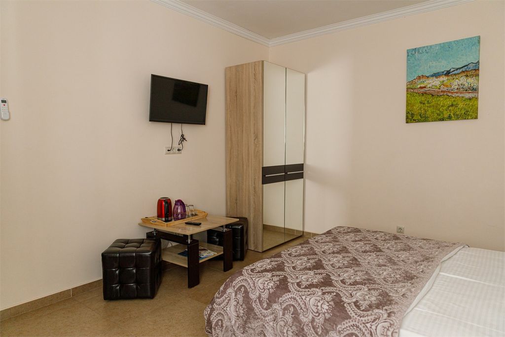 Двухместный номер с 1 кроватью стандарт плюс с отдельным входом