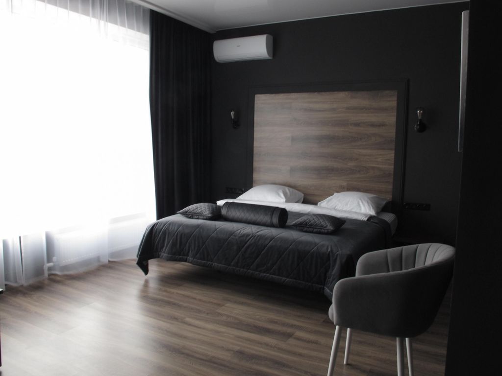 Двухместный номер с 1 кроватью видовой люкс Космос