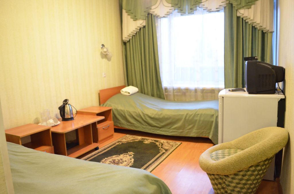 Двухместный номер с 2 отдельными кроватями стандарт с балконом