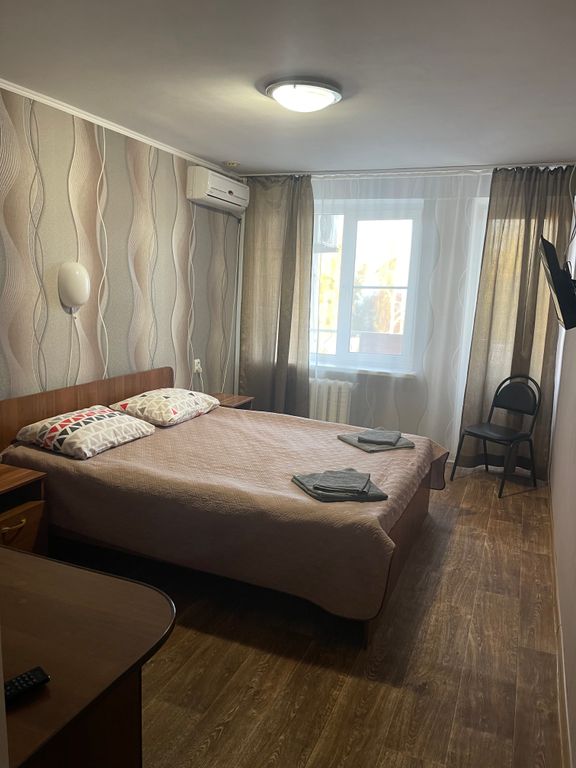 Одноместный номер Одноместный с большой двухспальной кроватью