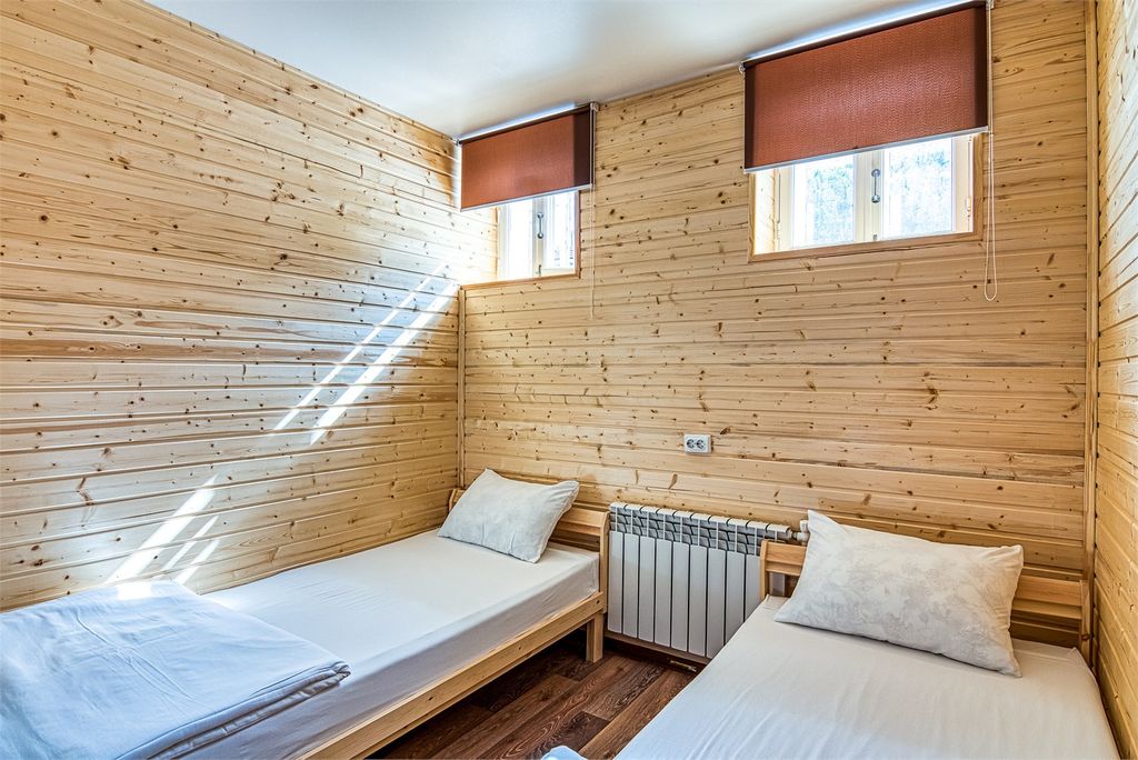 Двухместный номер с 2 отдельными кроватями Стандарт с двумя кроватями(цоколь)