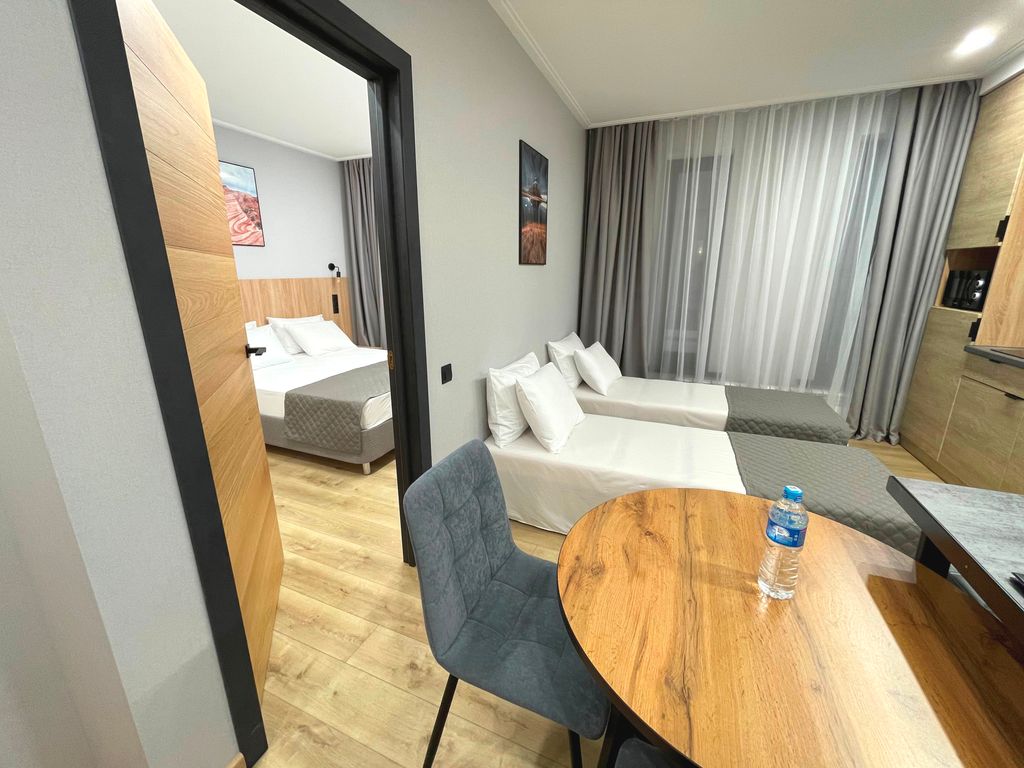 Апартаменты четырехместные апартаменты с 2 комнатами Классик