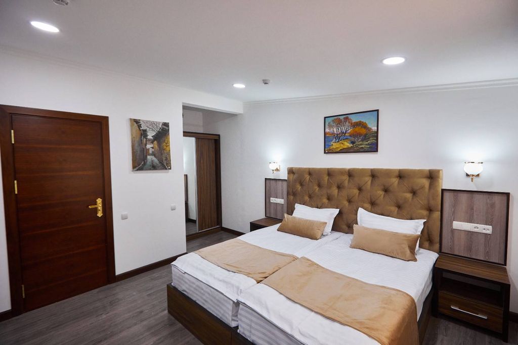 Семейный номер Семейный номер