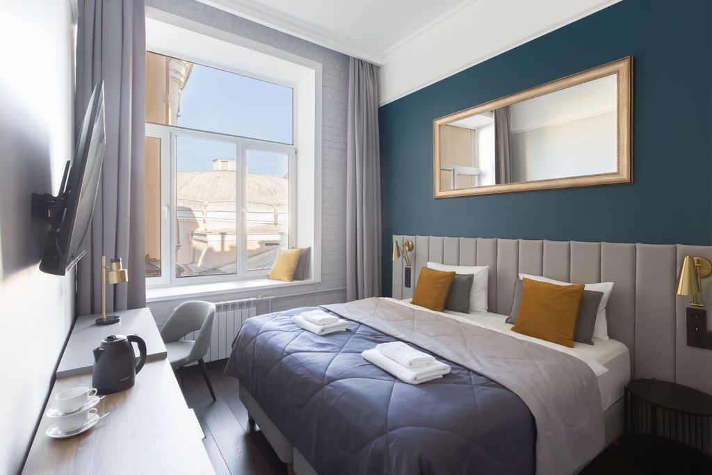 Двухместный номер с 1 кроватью улучшенный с видом во двор