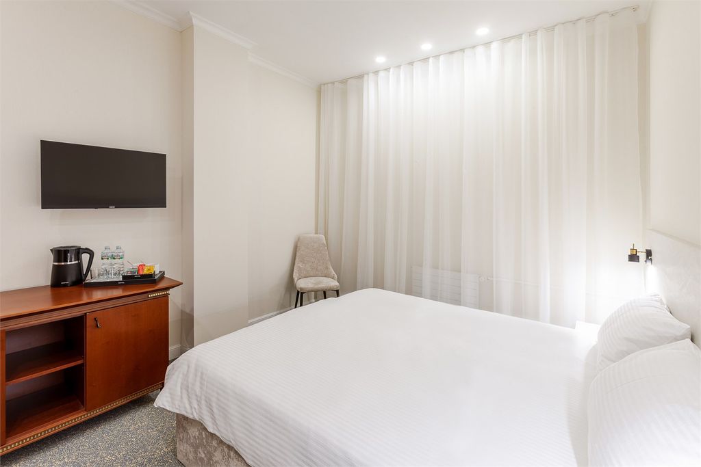 Двухместный номер с 1 кроватью Стандарт Без Окна