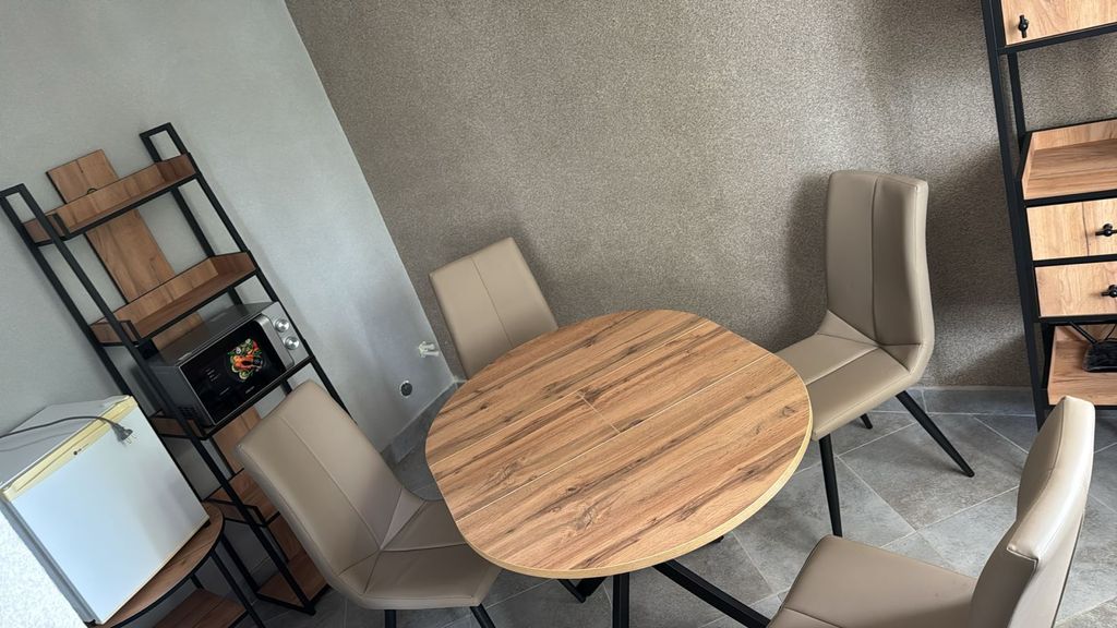 Двухместный номер с 1 кроватью Комфорт №13, со столовой зоной