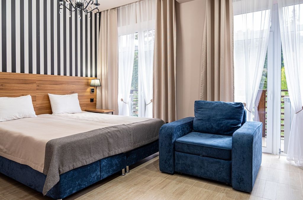 Трёхместный номер Полулюкс