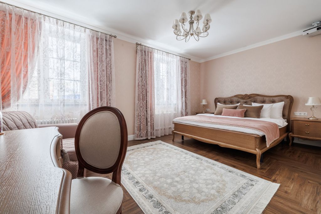 Трёхместный номер Люкс  «Чародейка»