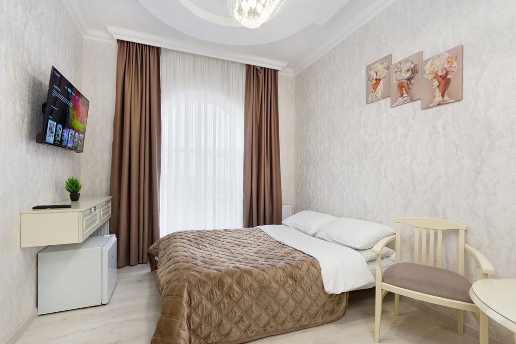 Четырёхместный номер стандарт с видом на горы