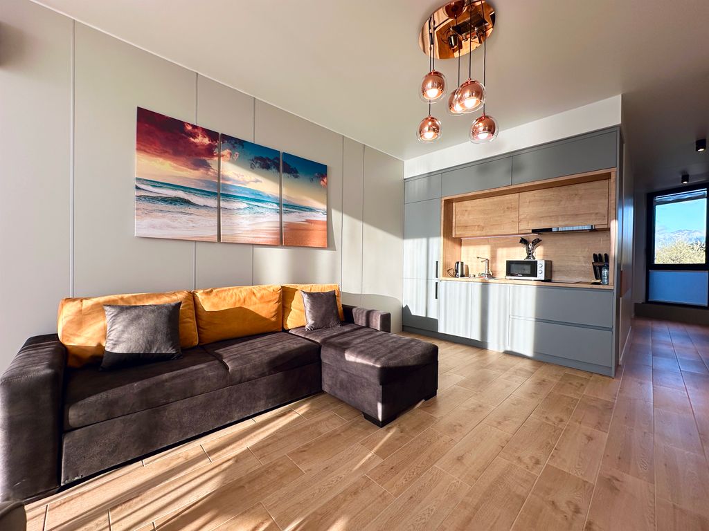 Семейный номер улучшенный с видом на море