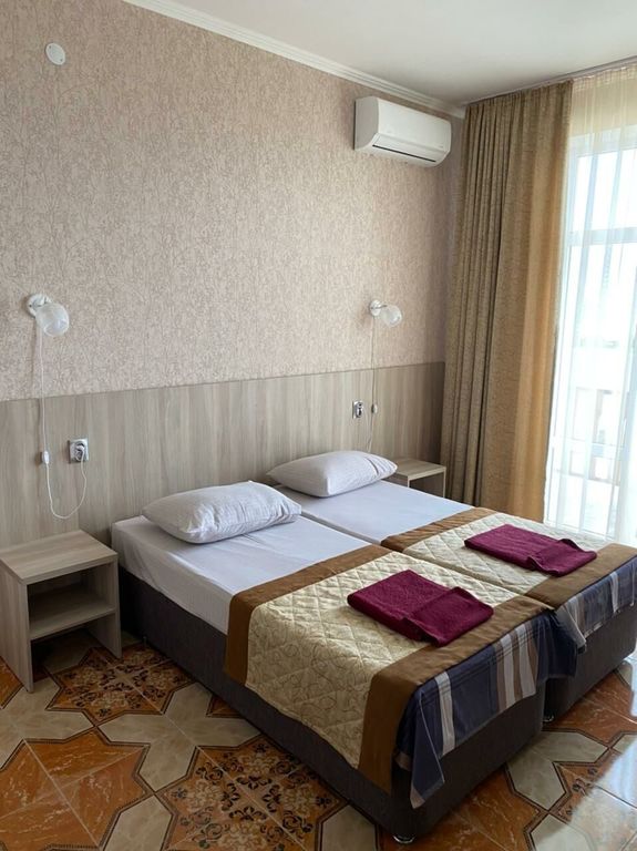 Двухместный номер с 2 отдельными кроватями стандарт с видом на горы