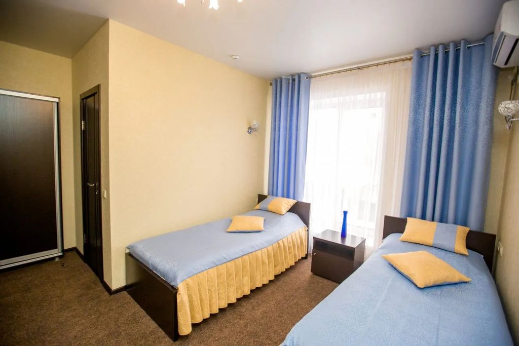 Двухместный номер с 2 отдельными кроватями стандарт твин на 2 этаже