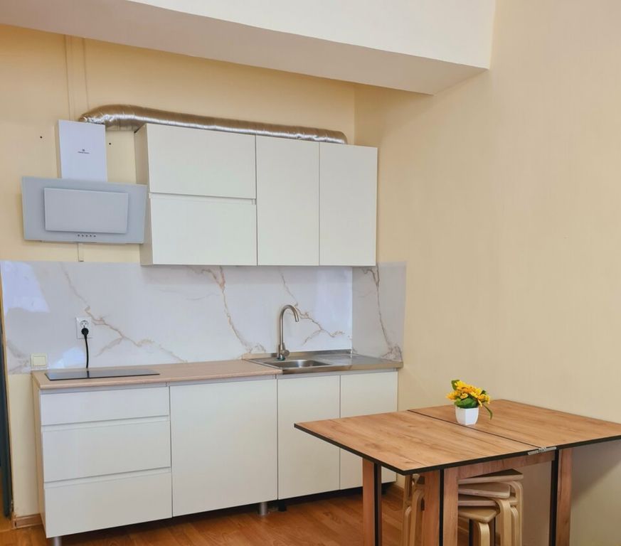 Трёхместный номер стандарт с кухней и балконом