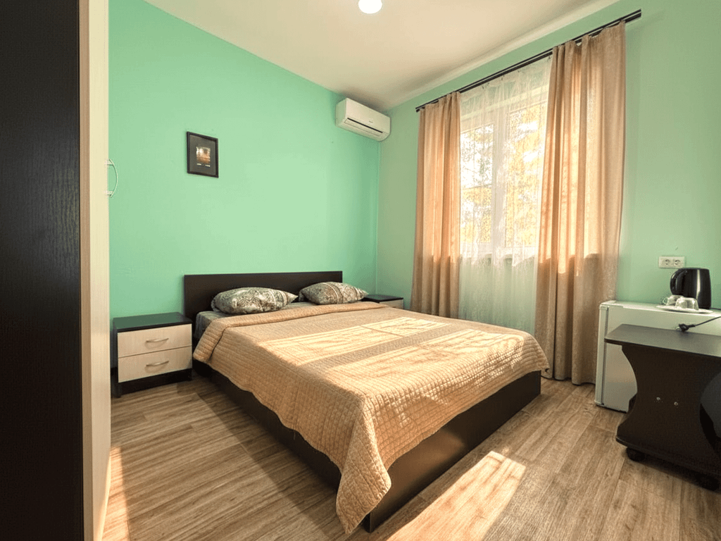 Двухместный номер с 1 кроватью Стандарт с двуспальной кроватью или двумя односпальными