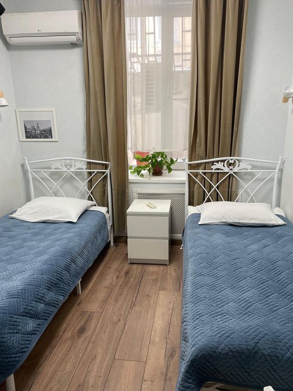 Двухместный номер с 2 отдельными кроватями в 3 минутах пешком от станции м. Китай-город