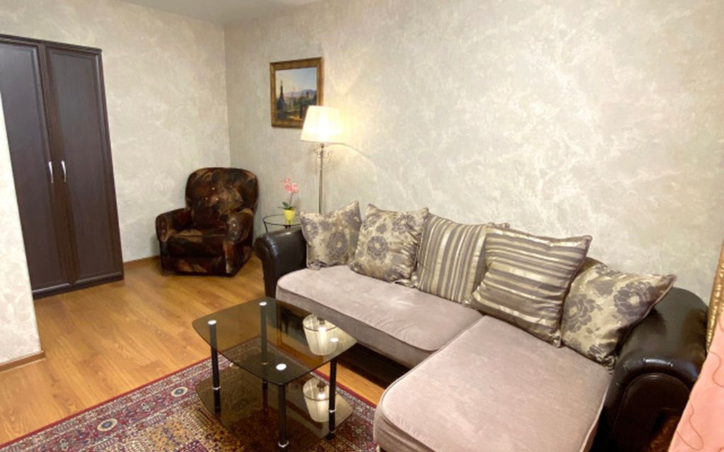 Двухместный номер с 1 кроватью полулюкс двухкомнатный с балконом