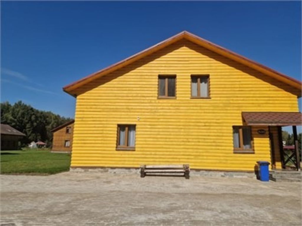 Дом семейный лесной коттедж на 14 человек