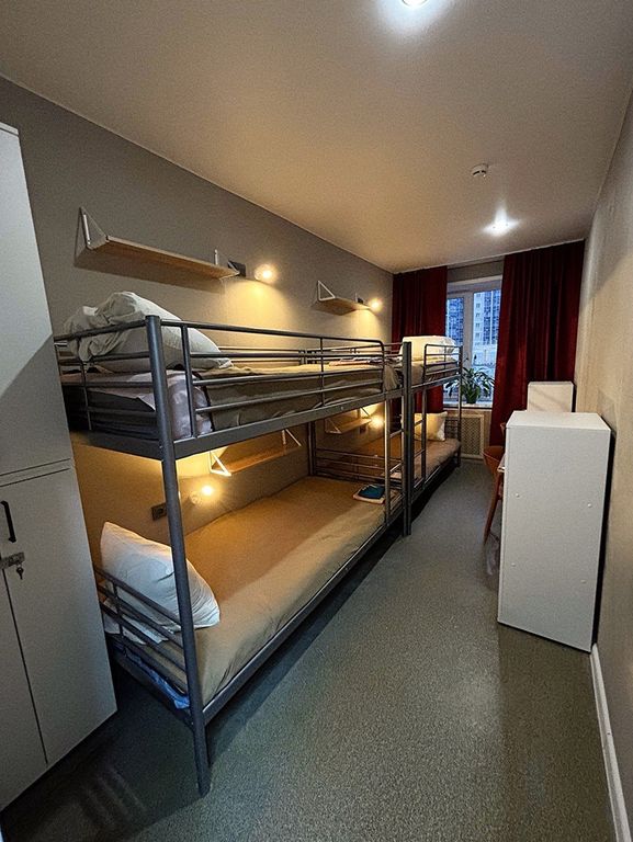 Многоместный мужской номер 4-х местный номер №2 студенты