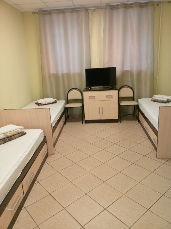 Многоместный смешанный номер койка место