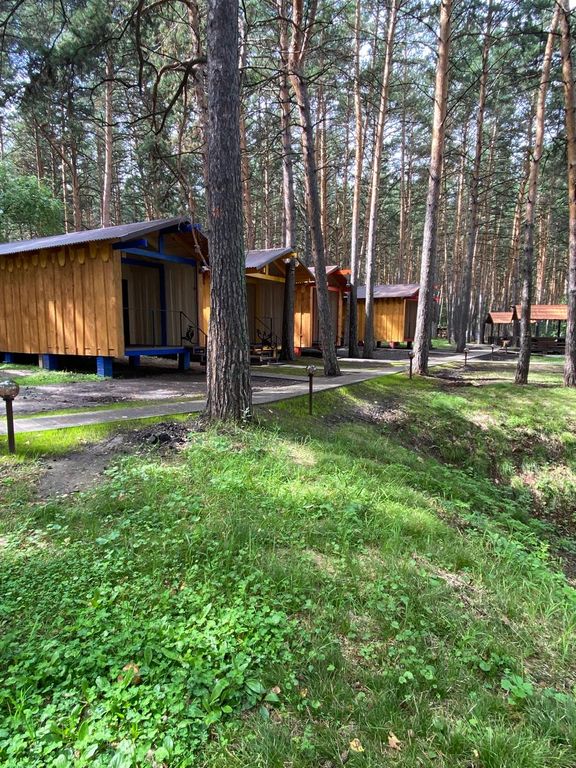 Дом домик в кемпинге с двуспальной кроватью