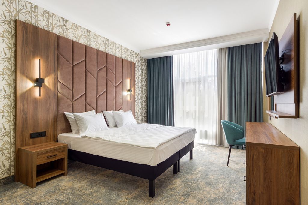 Двухместный номер с 1 кроватью улучшенный люкс