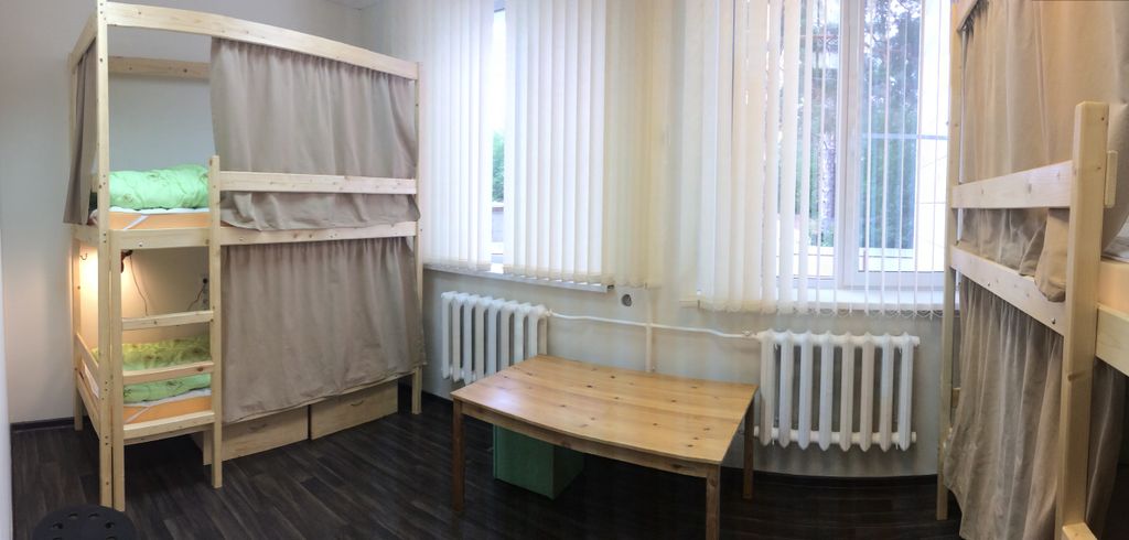 Многоместный мужской номер эконом (душ/туалет общий)