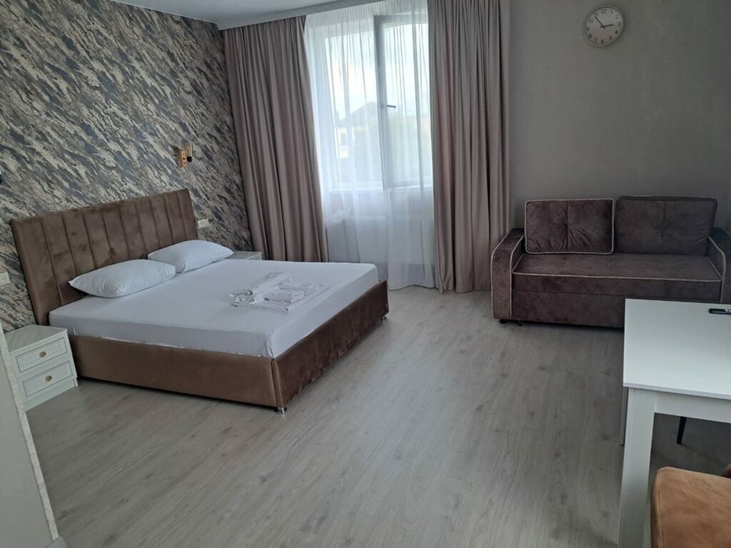 Семейный номер семейный