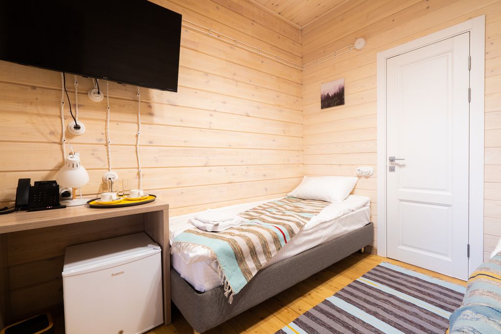 Двухместный номер с 2 отдельными кроватями без окна