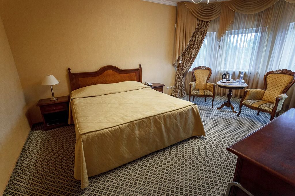 Двухместный номер с 1 кроватью полулюкс