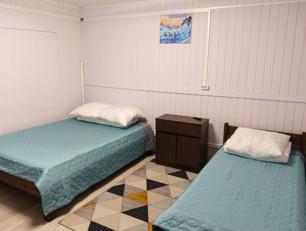 Семейный номер Благоустроенный 4-х местный со своей кухней