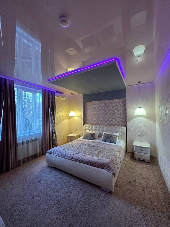 Четырёхместный номер на 2м этаже