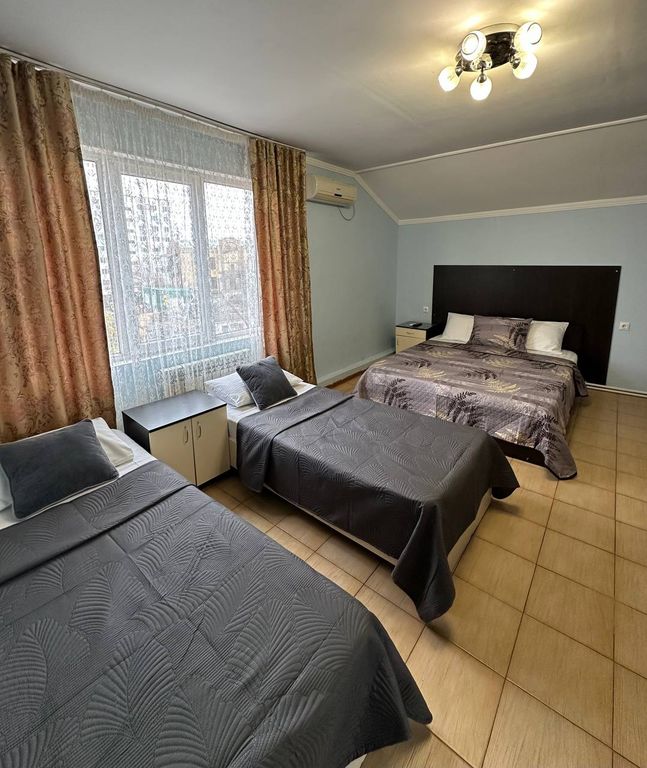 Четырёхместный номер с террасой