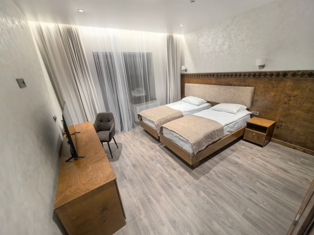 Двухместный номер с 1 кроватью стандарт с балконом и 1 или 2 кроватями