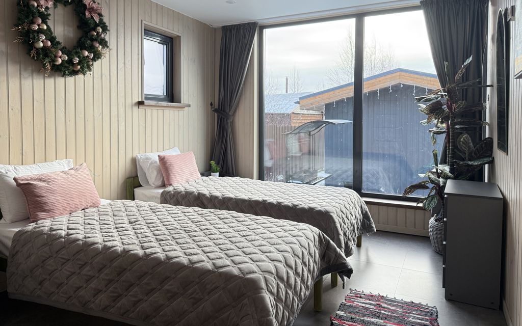 Дом семейный на берегу реки